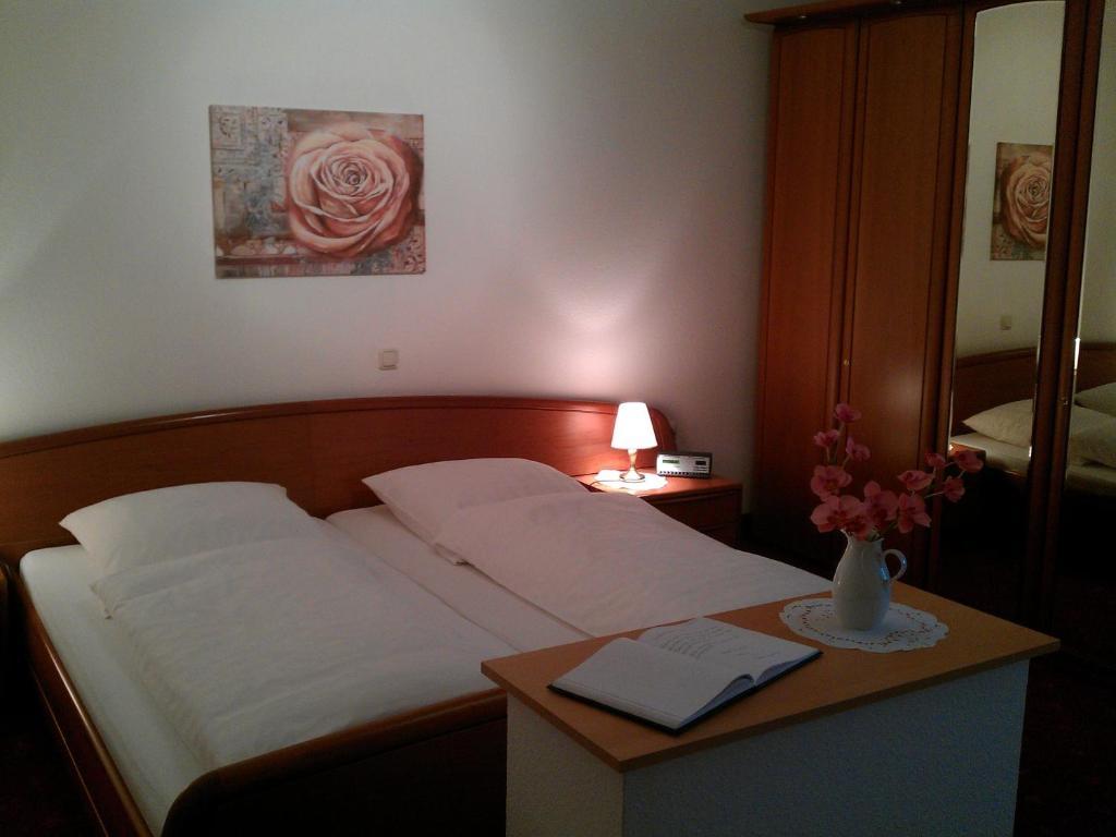 Hotel Ripken Kirchhatten Quarto foto